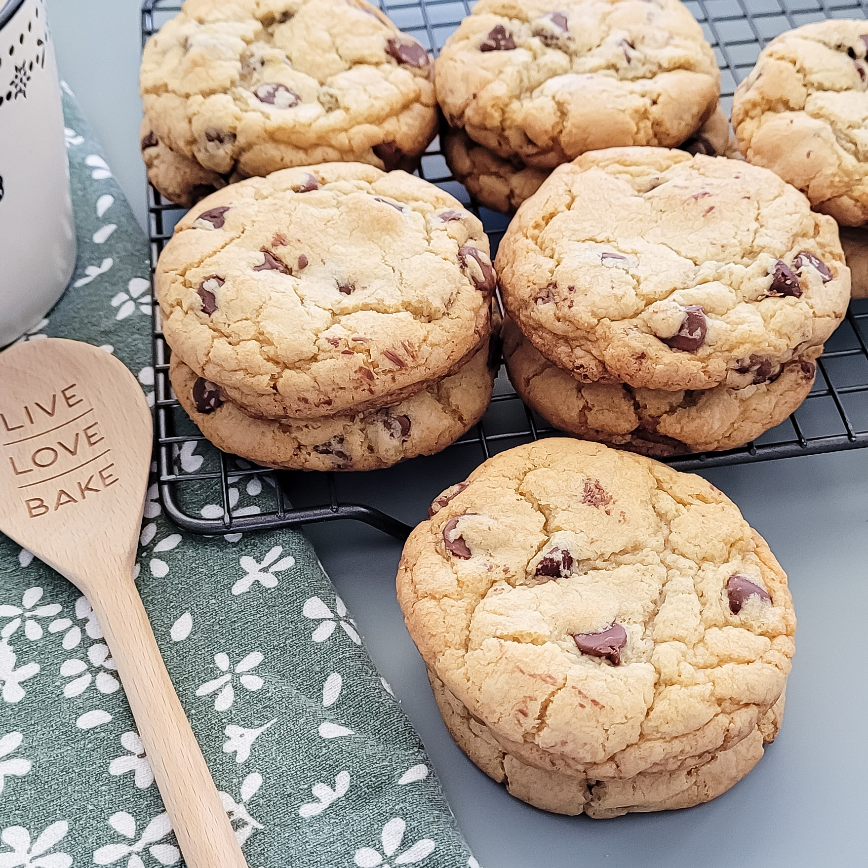 Gourmet Chocolate Chip Cookies Wonderland Cookies